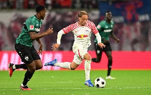 金喜体育全站下载-法尔克：拜仁询价西蒙斯且有意恩昆库，西蒙斯只想去切尔西