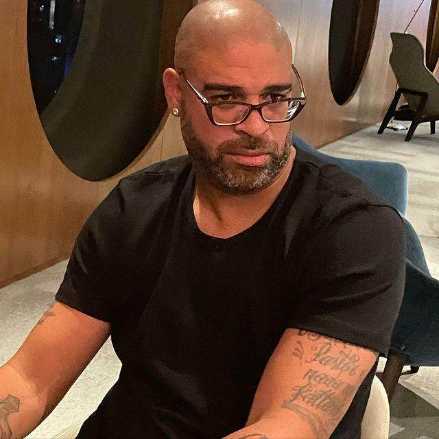 阿德里亚诺40岁大寿 罗纳尔多卡卡祝他生日快乐！